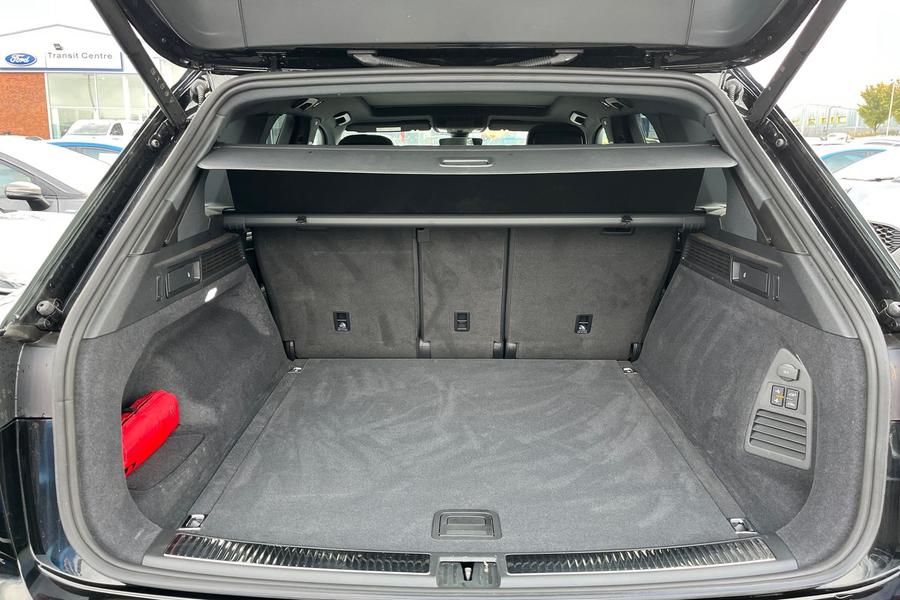 Volkswagen TOUAREG Photo autoimg-3f457d0d2885dcc8882d82cf9ae5740d9a1559c1.jpg