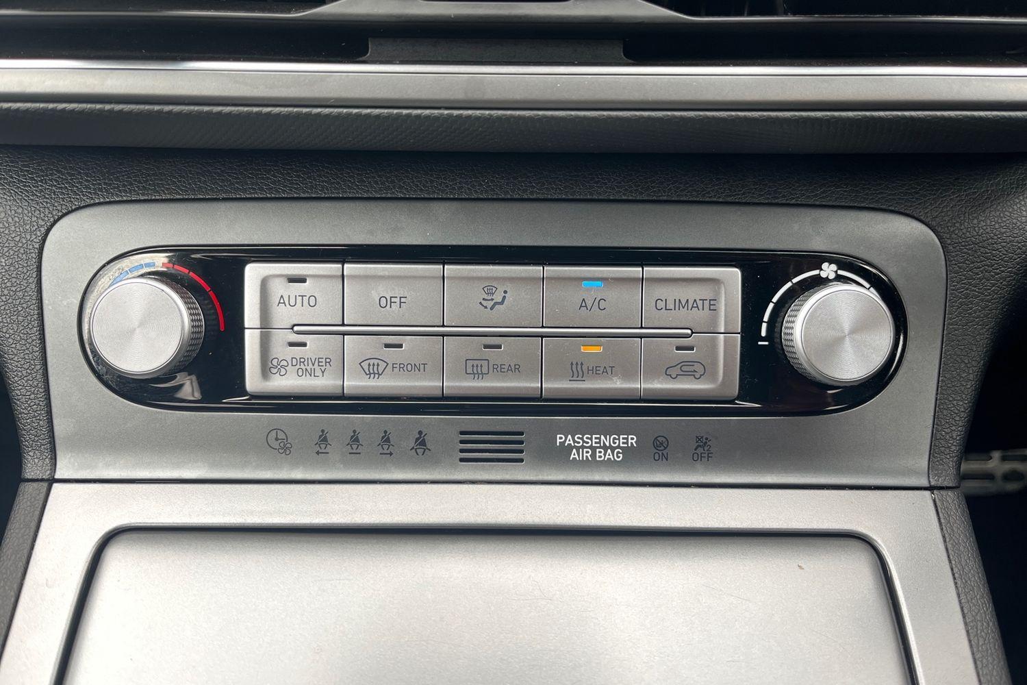 Hyundai KONA Photo 27