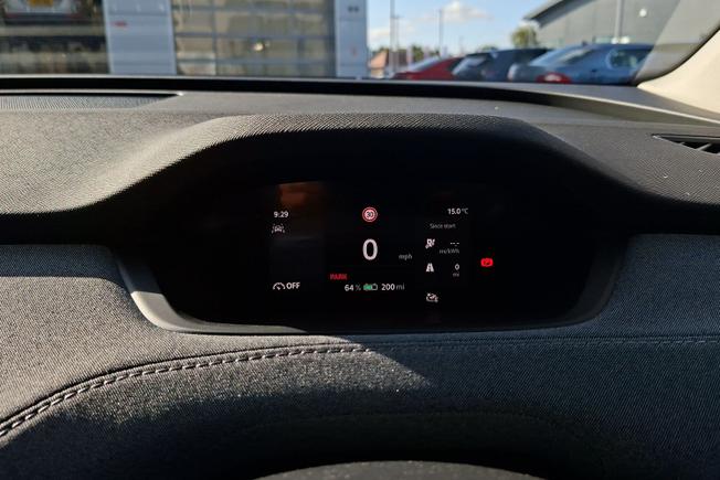 ŠKODA Enyaq Photo 15