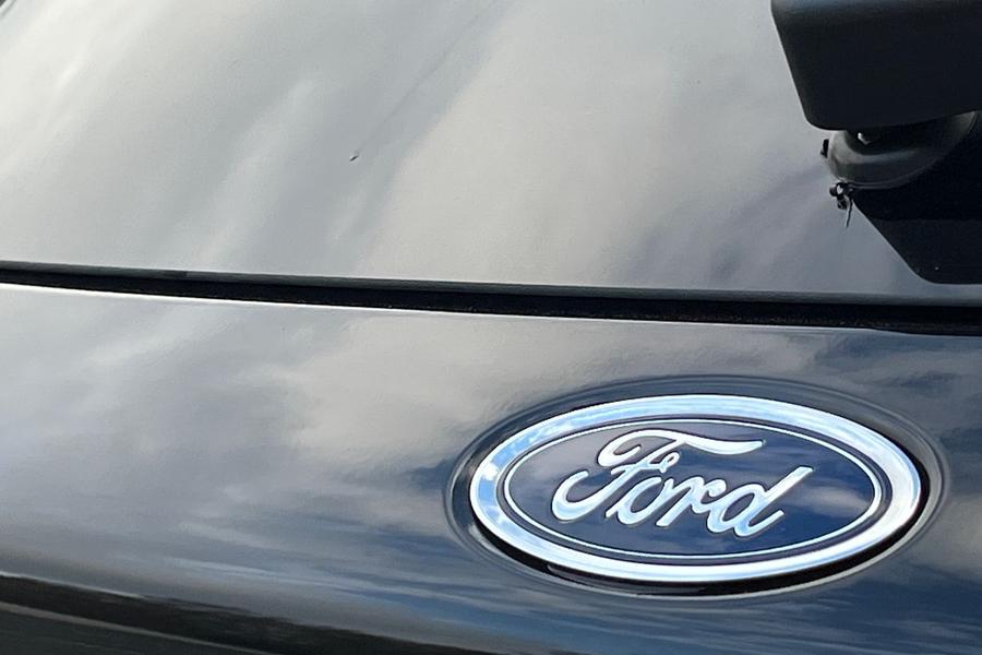 Ford FOCUS Photo autoimg-3f4dae482ba144591dc52d07fb4690cb7a1d5aba.jpg