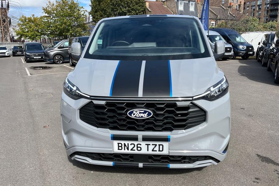 Ford TRANSIT CUSTOM Photo autoimg-3f4f80e769f5cd35891e4c751e097bffed4f990d.jpg
