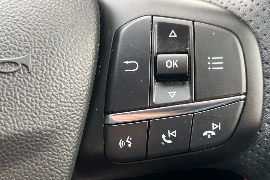Ford Kuga Photo autoimg-3f5b9a32936f28a44051748182748186160b50b8.jpg