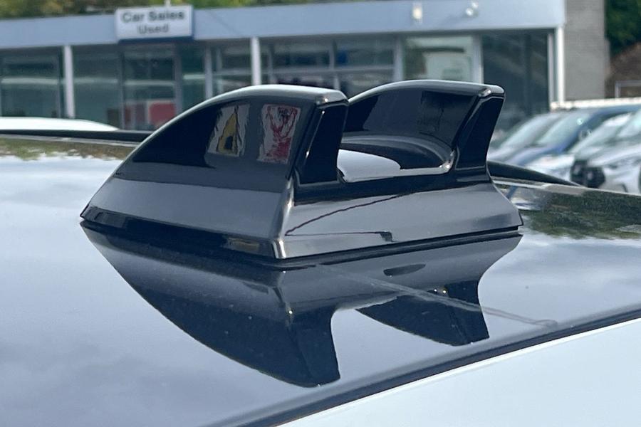 Ford Kuga Photo autoimg-3f5deebda22b46d7b05440f7602f61442d3334e6.jpg
