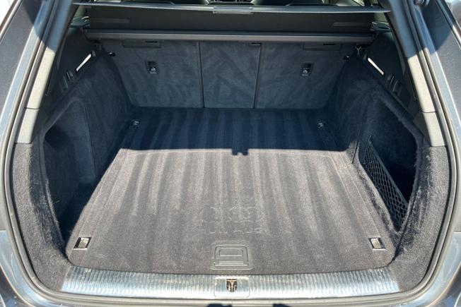 Audi A4 Avant Photo 12