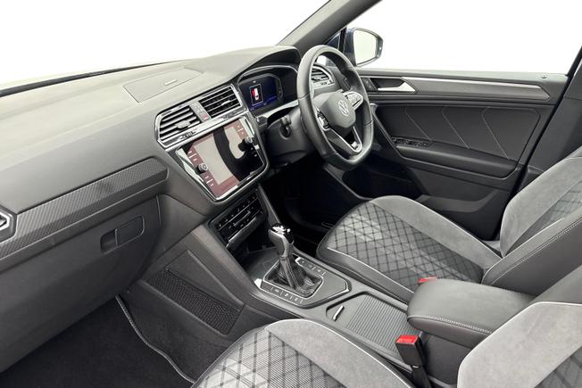 VOLKSWAGEN Tiguan Allspace Photo 2