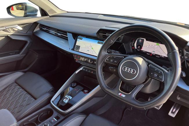 AUDI S3 Photo 6