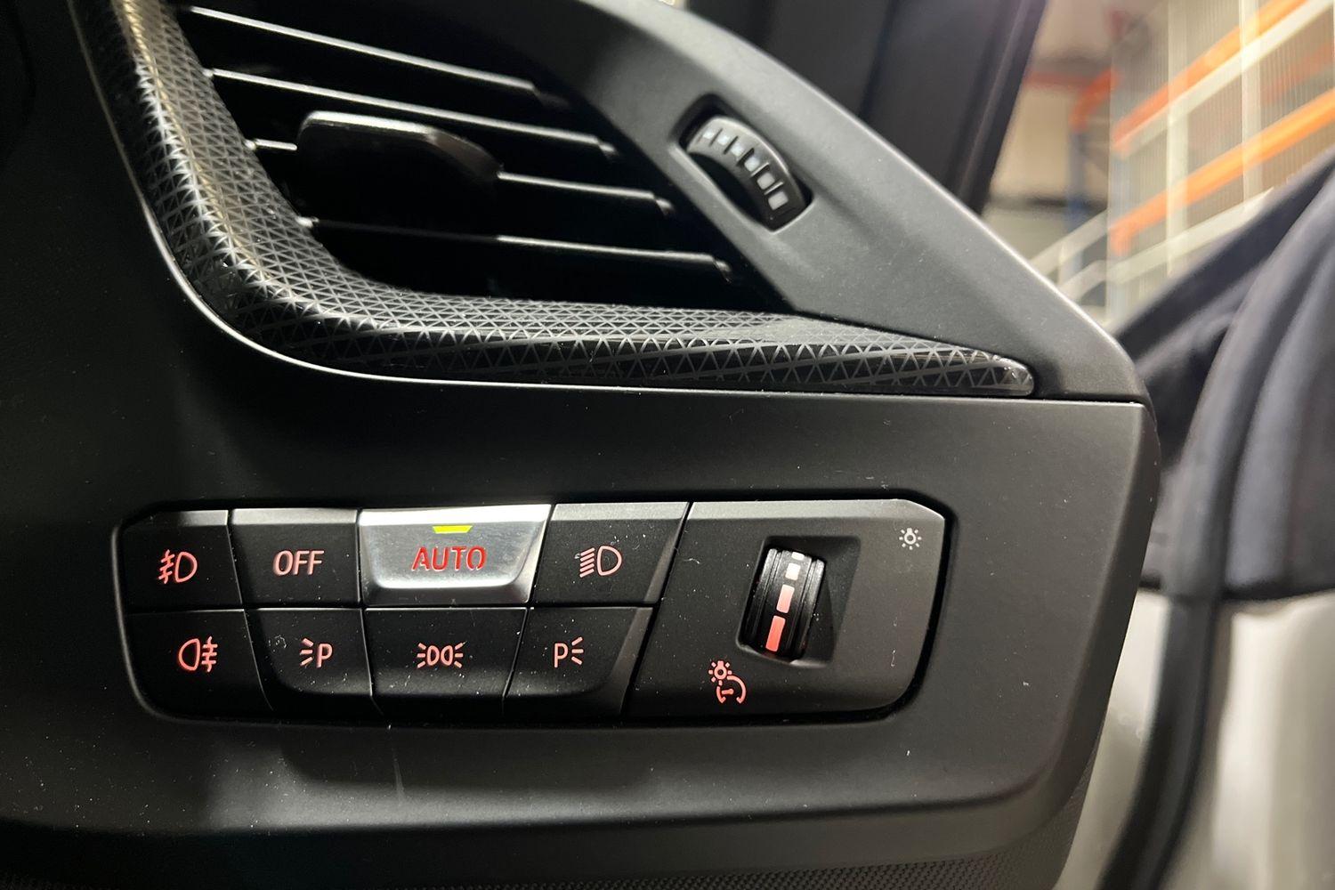 BMW 2 SERIES Photo 25