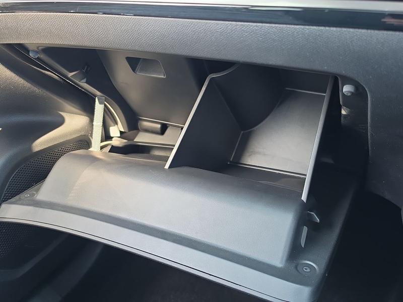 Used Peugeot E-2008 YB71SKU 30