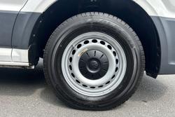 VOLKSWAGEN Crafter Photo 5