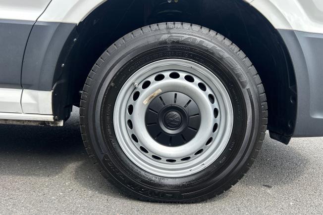 VOLKSWAGEN Crafter Photo 5