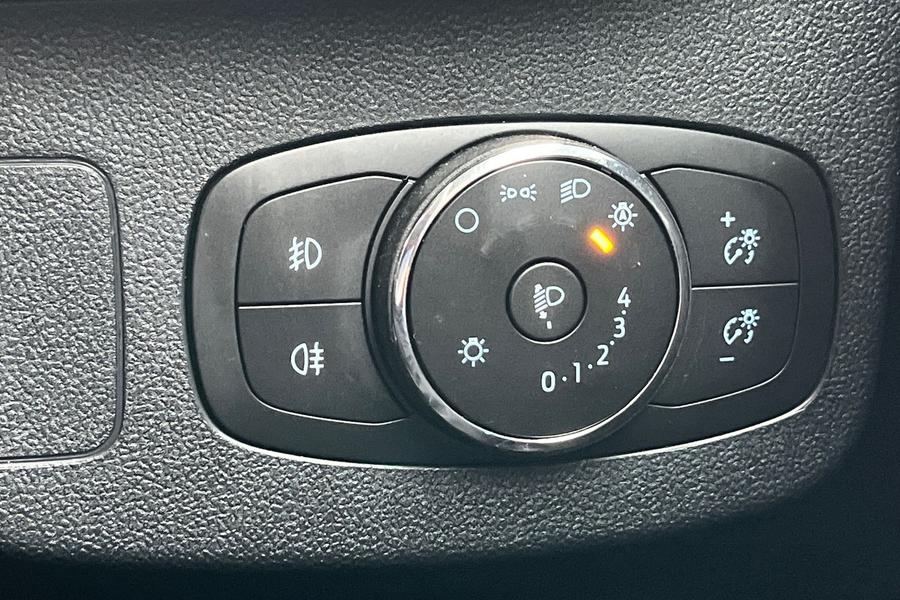 Ford PUMA Photo autoimg-3f690335e6ef9fa304753719ae4f67407aab223c.jpg