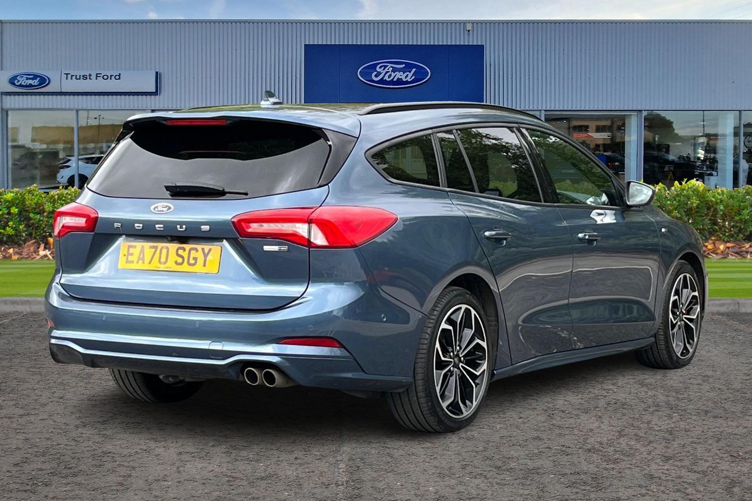 Ford Focus Photo 3