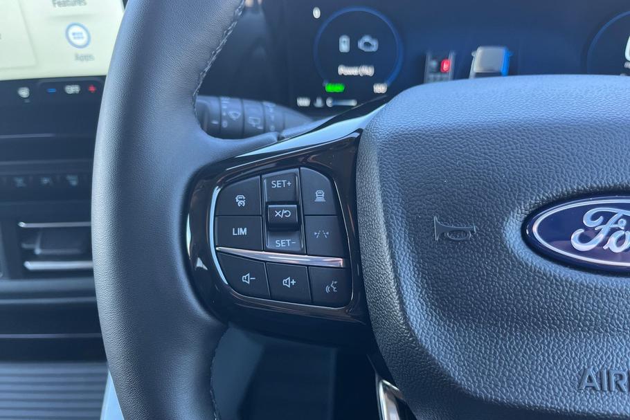 Used Ford TOURNEO CUSTOM EN25FND 8