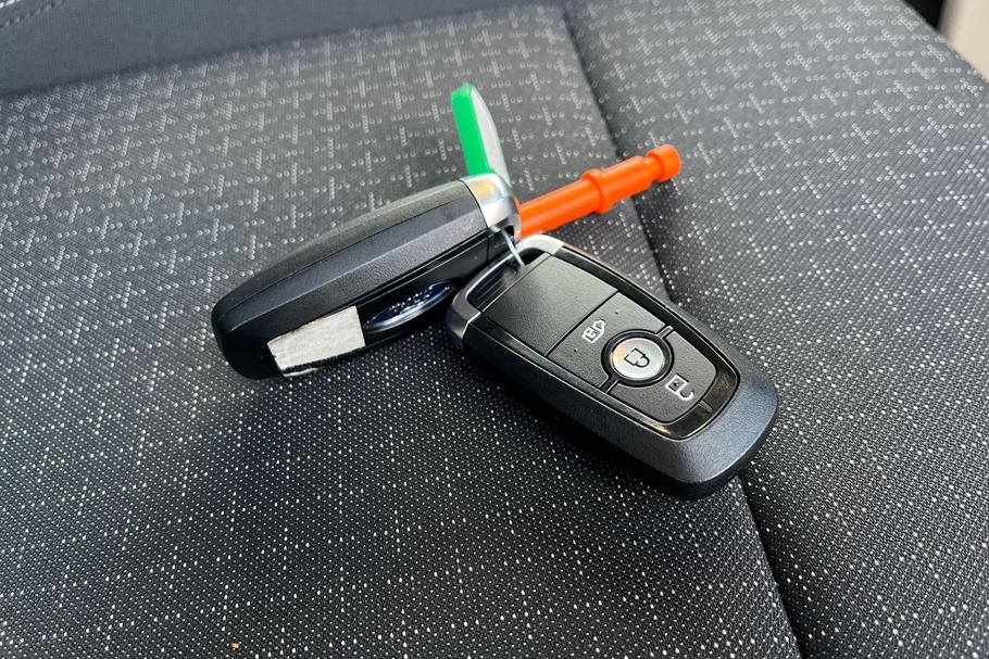 Used FORD TRANSIT CUSTOM SD75OKW 35