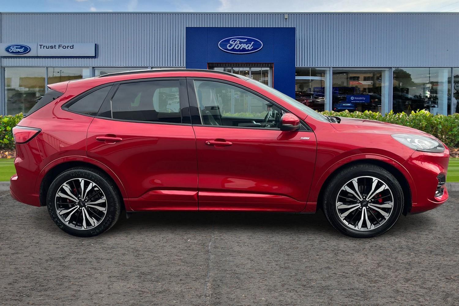 Ford KUGA Photo 2