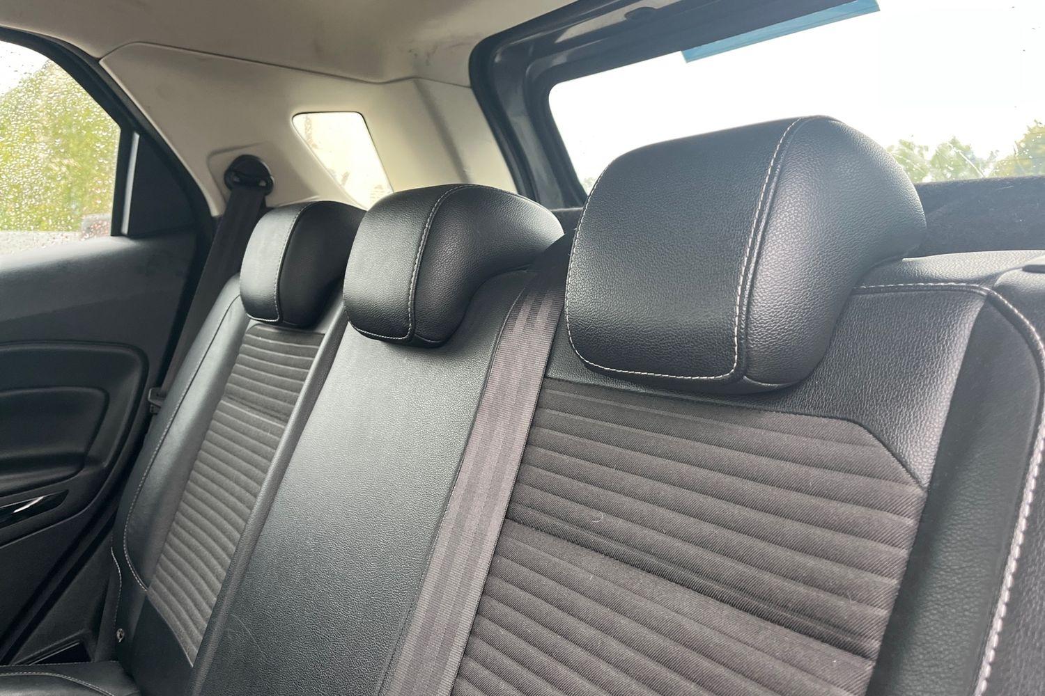 Ford ECOSPORT Photo 19