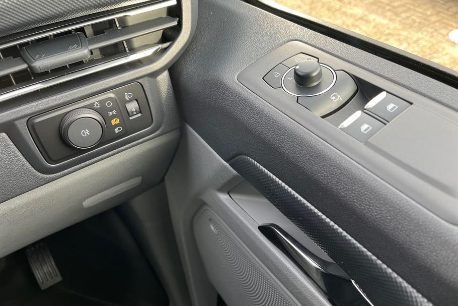 Used FORD TRANSIT CUSTOM WR75MXP 26