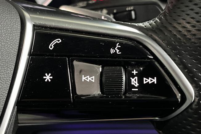 AUDI A6 Saloon Photo 17