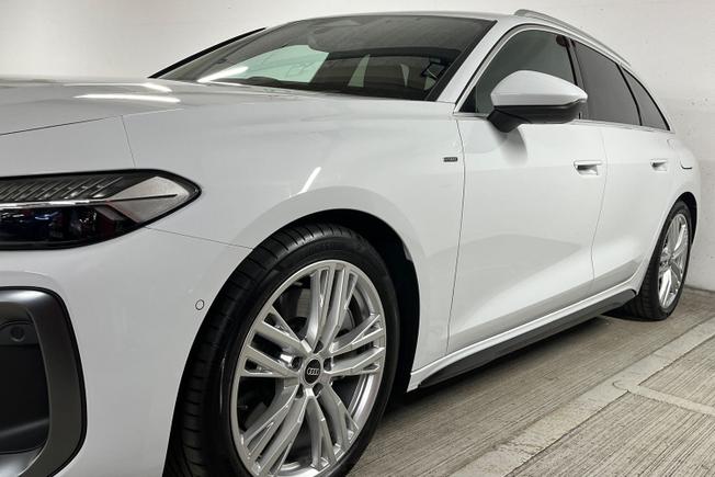 AUDI A5 Avant Photo 40