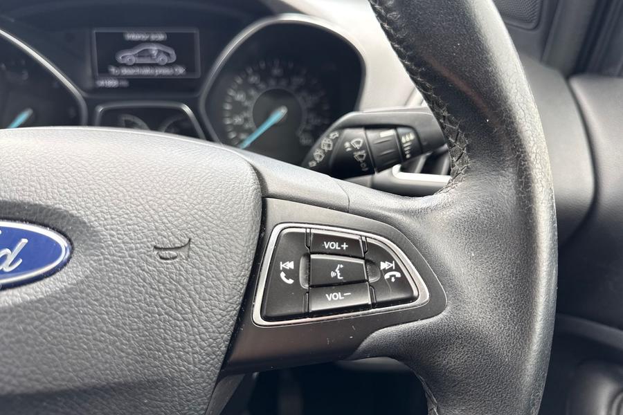 Ford KUGA Photo autoimg-3f7a37ab2ad0c0c7c7268f7a423c26b8be226388.jpg