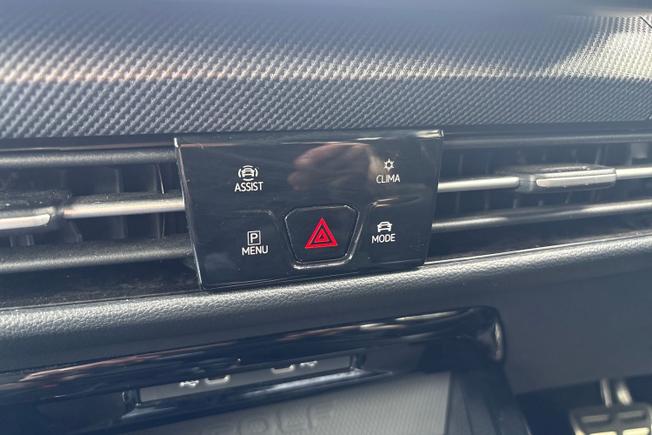 VOLKSWAGEN Golf Photo 23
