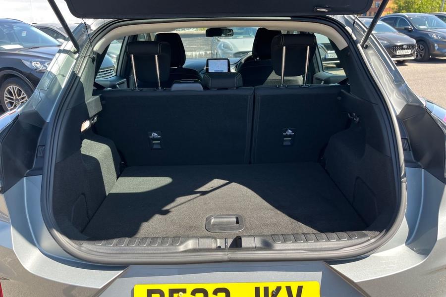 Ford PUMA Photo autoimg-3f7bcabc589d6d9f8a430aa514cbb391300aec24.jpg