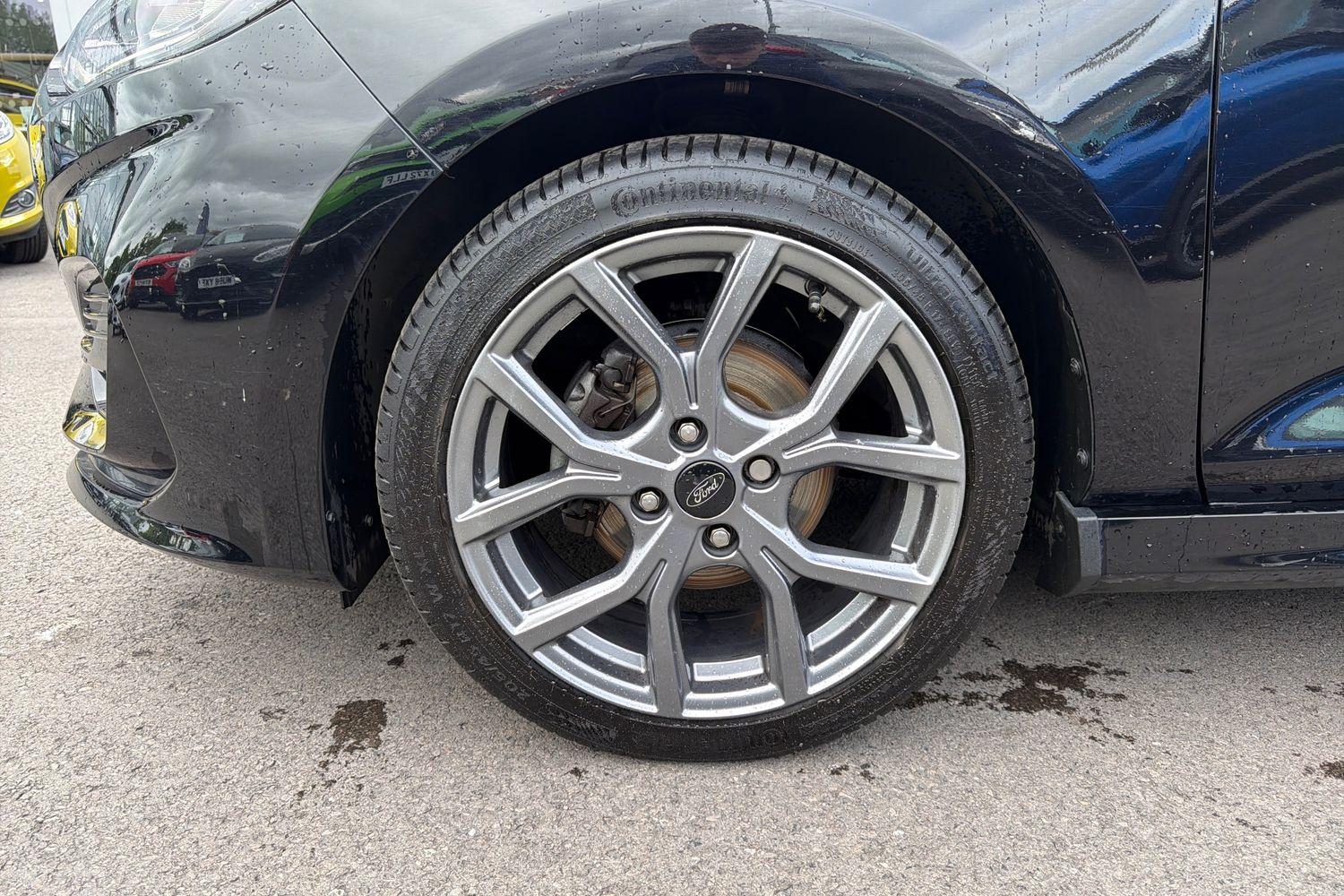 Ford FIESTA Photo 7