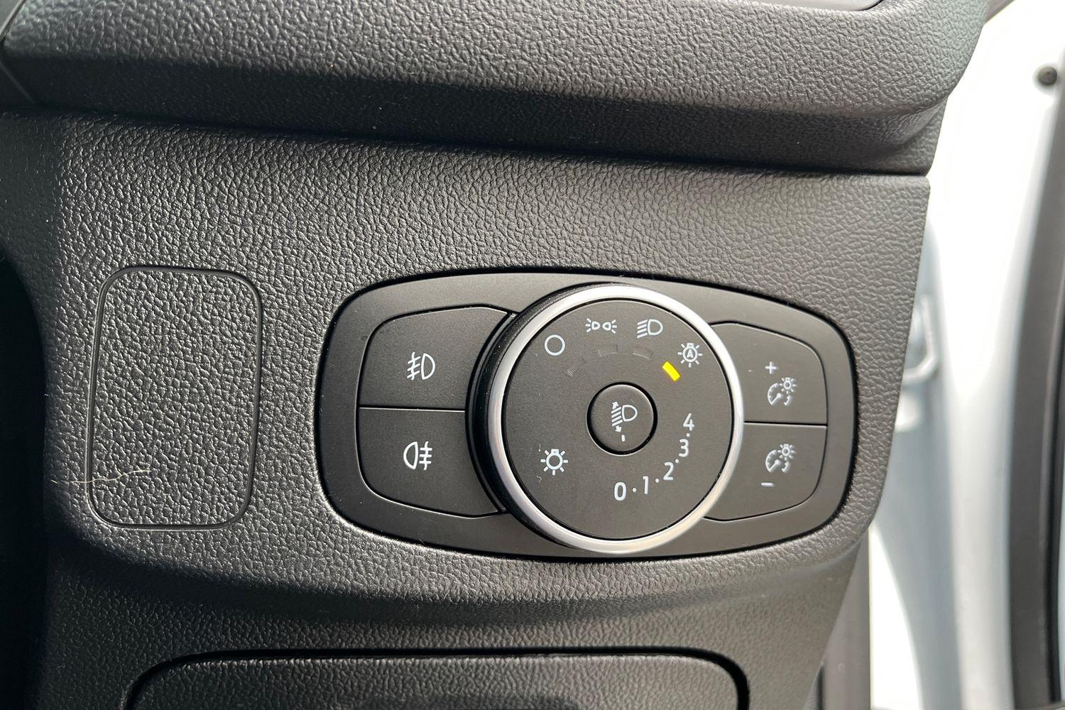 Ford FOCUS Photo 25