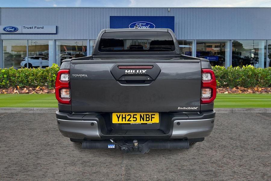 Toyota Hilux Photo autoimg-3f80a9f0cad38755e141ab86b598e21b06521be0.jpg
