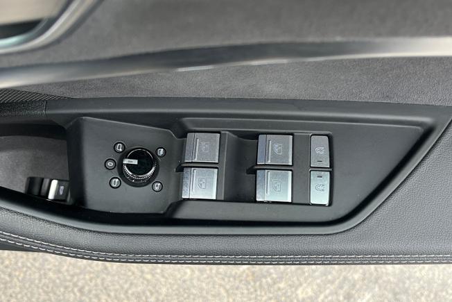 AUDI e-tron Photo 51