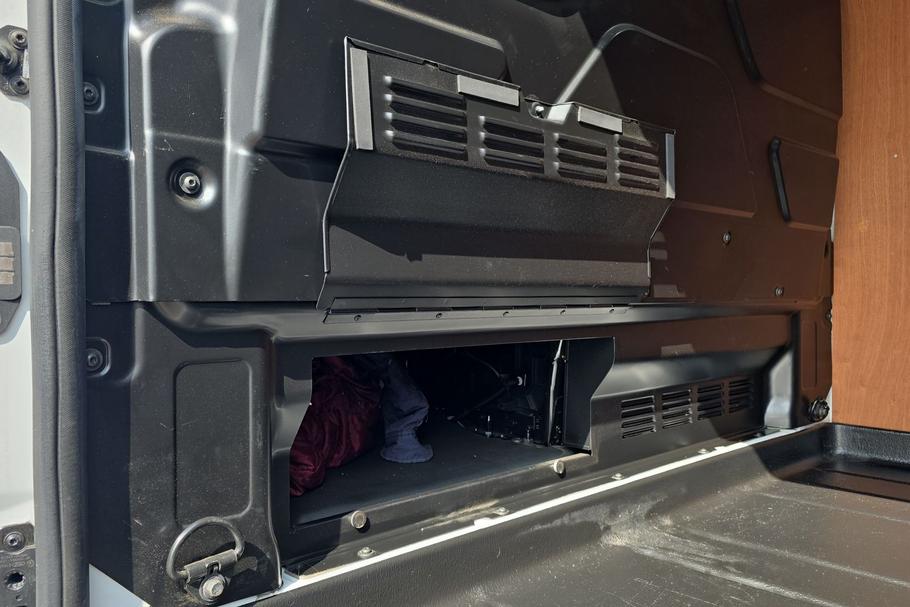 Used FORD TRANSIT CUSTOM YS21XXA 24