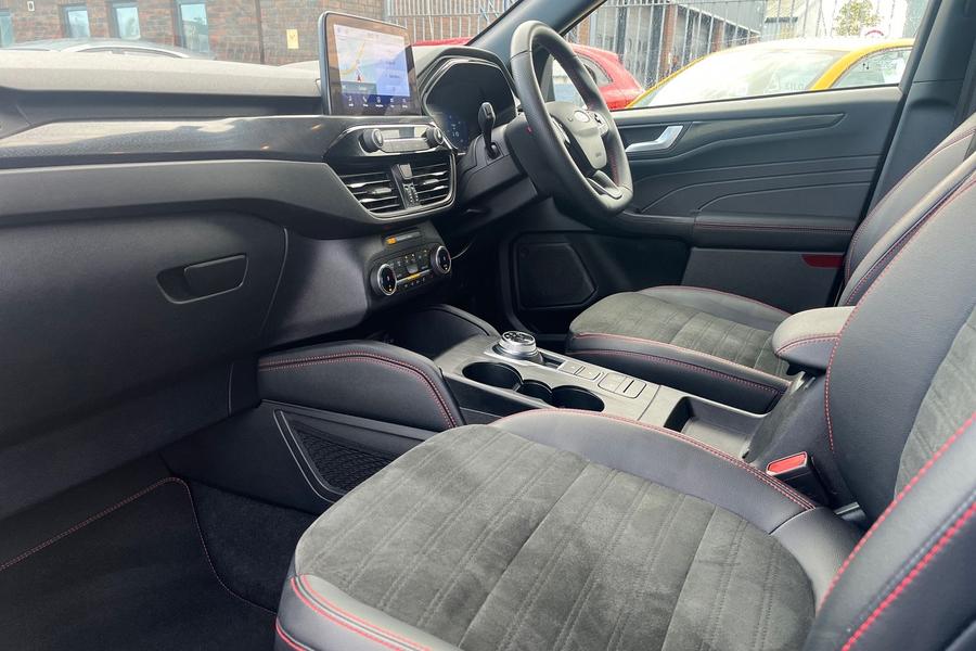 Ford KUGA Photo autoimg-3f8a11736439229e33a98d3062d2d1122f8fbdae.jpg