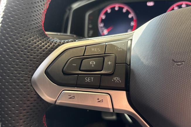VOLKSWAGEN Polo Photo 16
