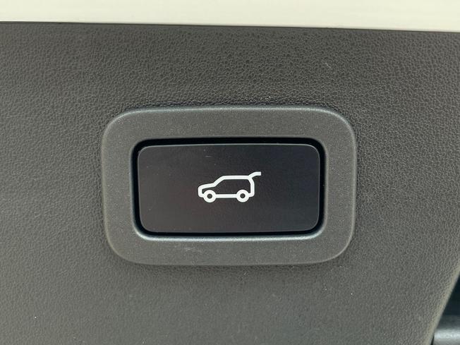 JAGUAR E-PACE Photo 36