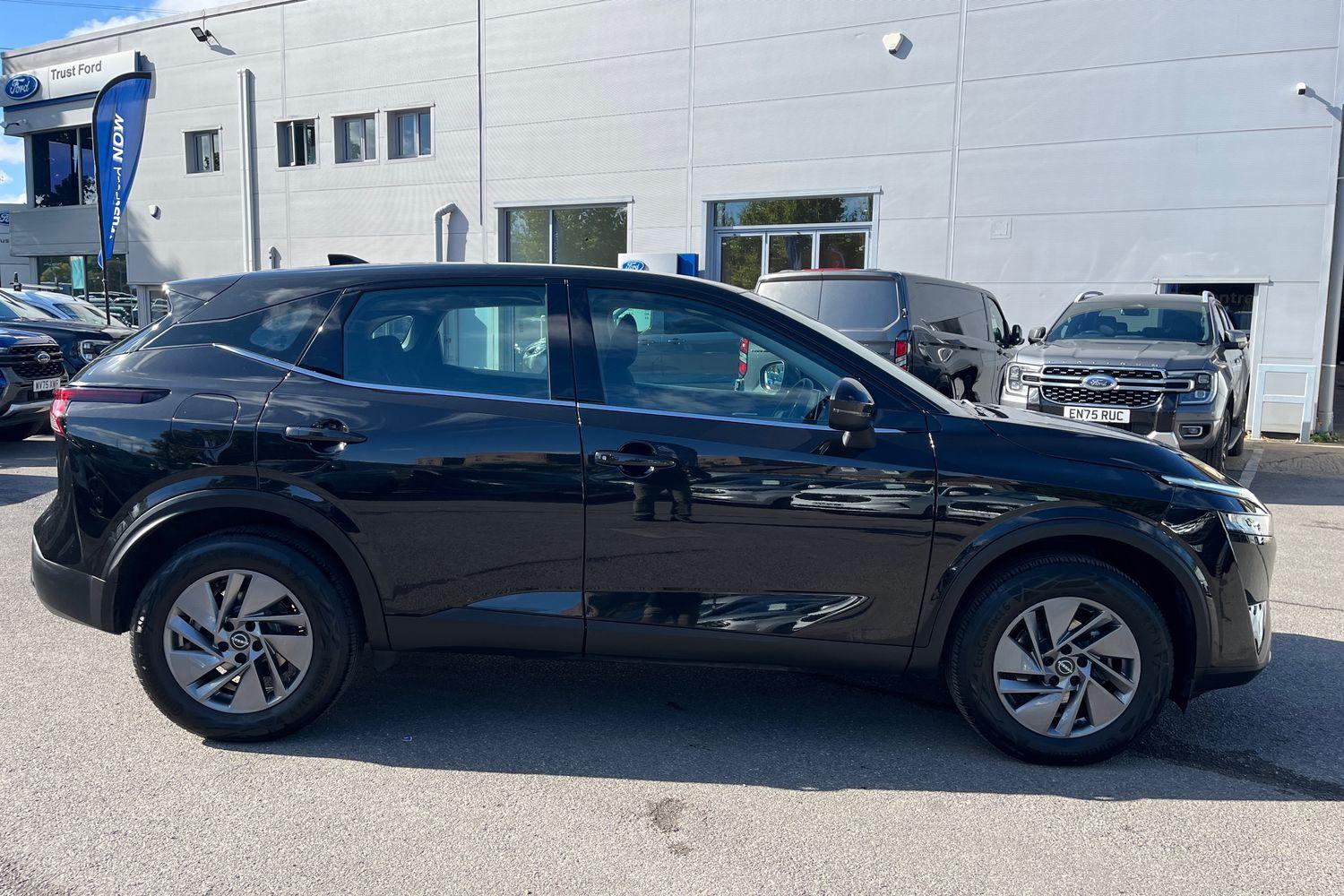 Nissan QASHQAI Photo 35