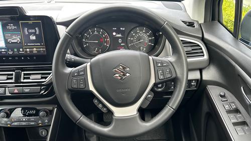 Suzuki S-CROSS Photo autoimg-3f90796dc3561e76399333bb61cf71d012e96873.jpg