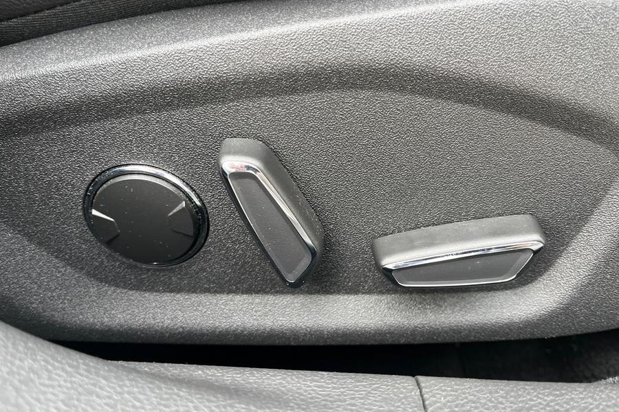 Ford Mondeo Photo autoimg-3f91276a4896d427a270cab1ac431de9848b2132.jpg