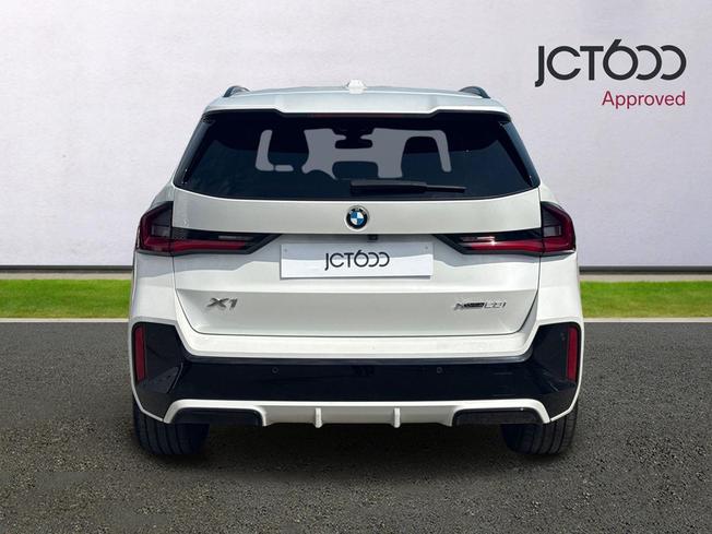 BMW X1 Photo 7