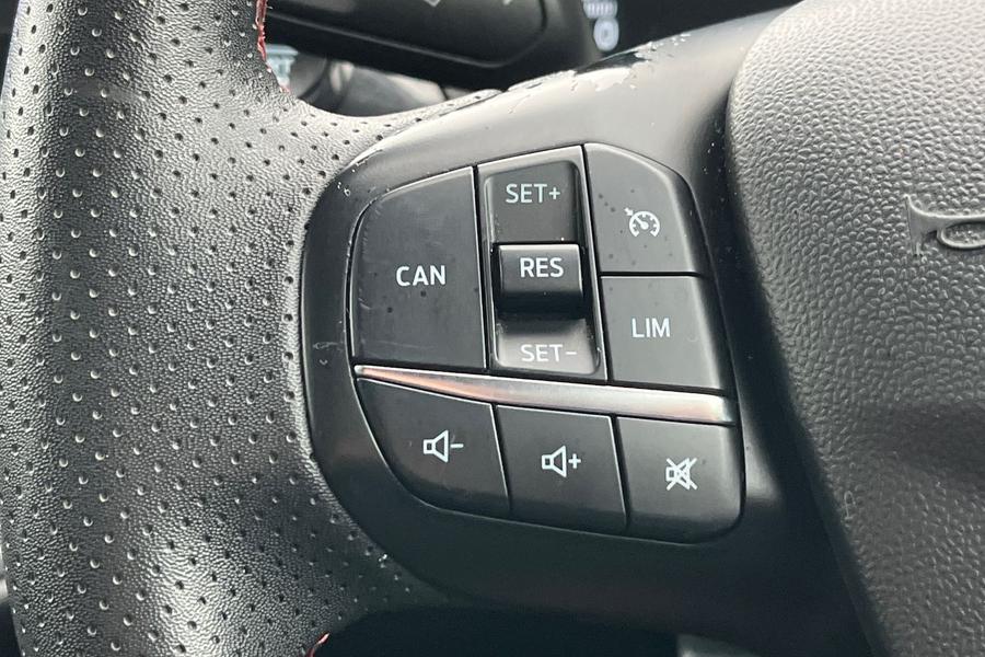 Ford Fiesta Photo autoimg-3f93e5d8af7f41c32ad69bb0263af9921fb78a0e.jpg