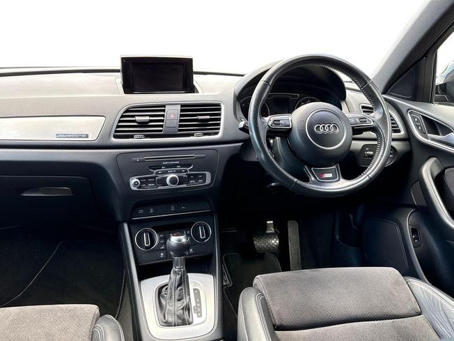 Audi Q3 Photo 11