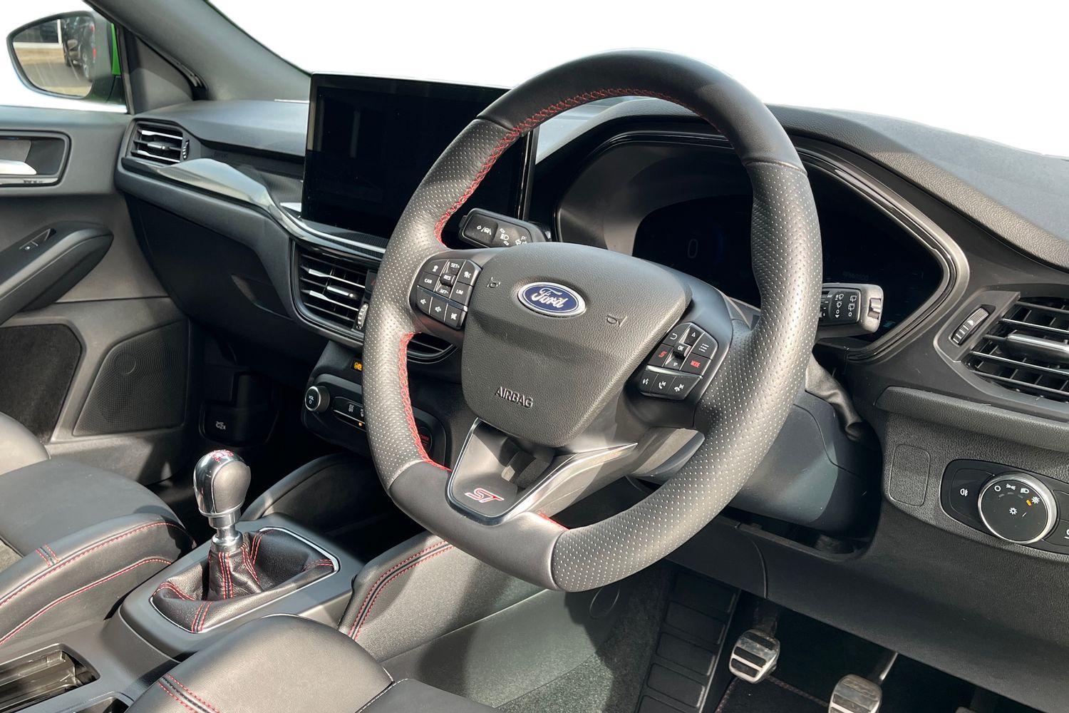 Ford FOCUS Photo 8