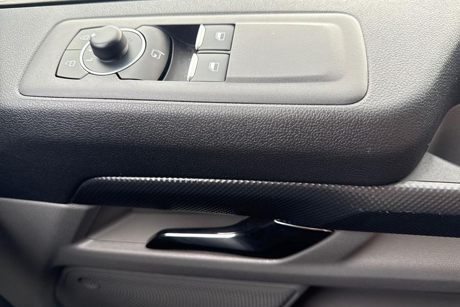 Ford TRANSIT CUSTOM Photo autoimg-3f9dcc53763a4a332b8d450bd2d36d25a0d45737.jpg