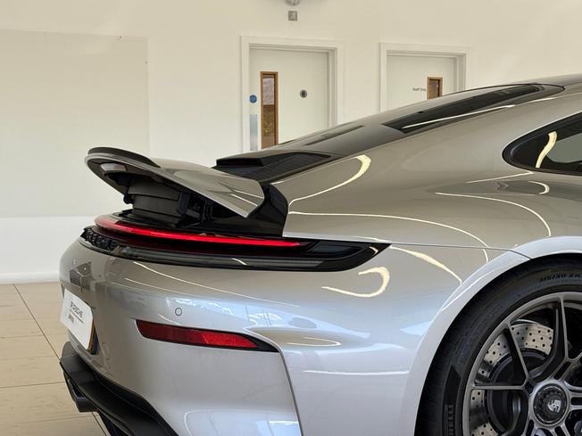 PORSCHE 911 Photo 52