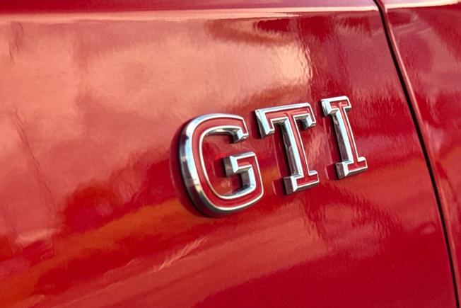 Volkswagen Golf Photo 37