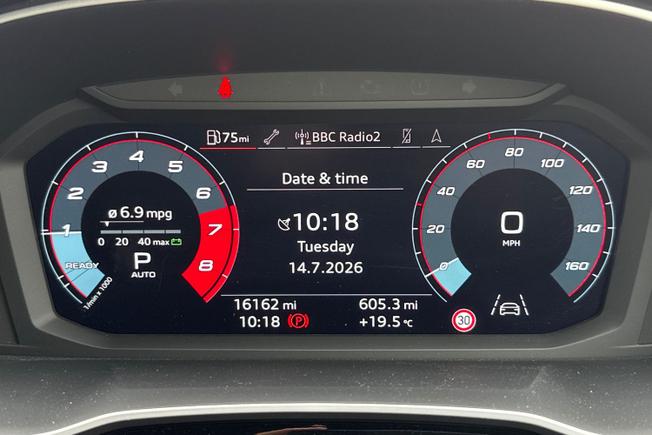 AUDI Q3 Photo 15