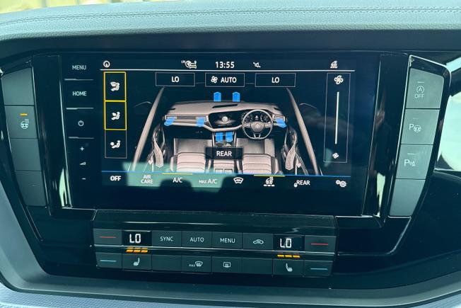 VOLKSWAGEN Touareg Photo 46