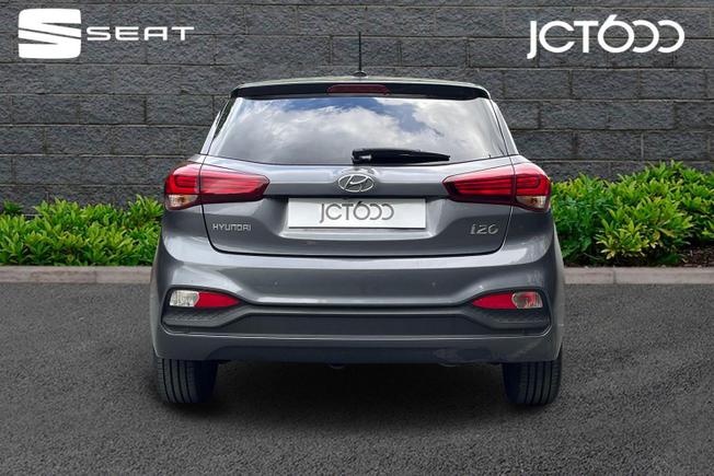 HYUNDAI i20 Photo 7