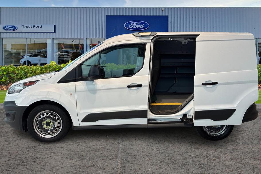 Used Ford Transit Connect YT67CBU 5
