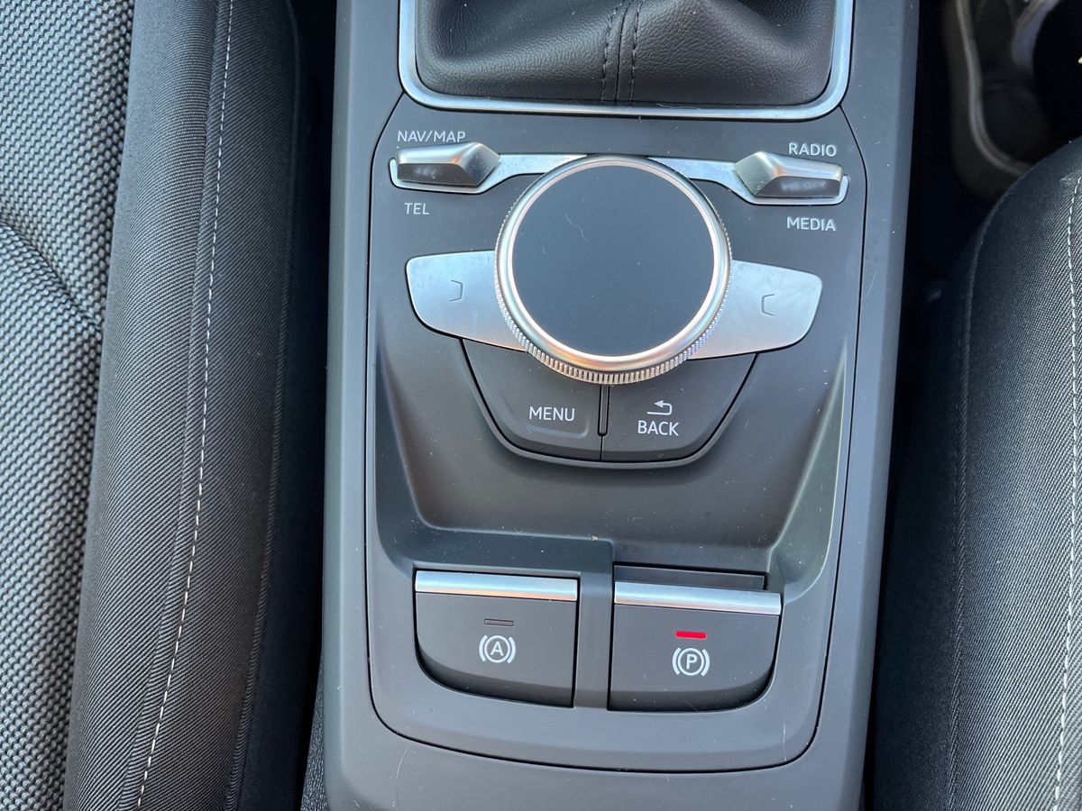 Audi Q2 Photo 36