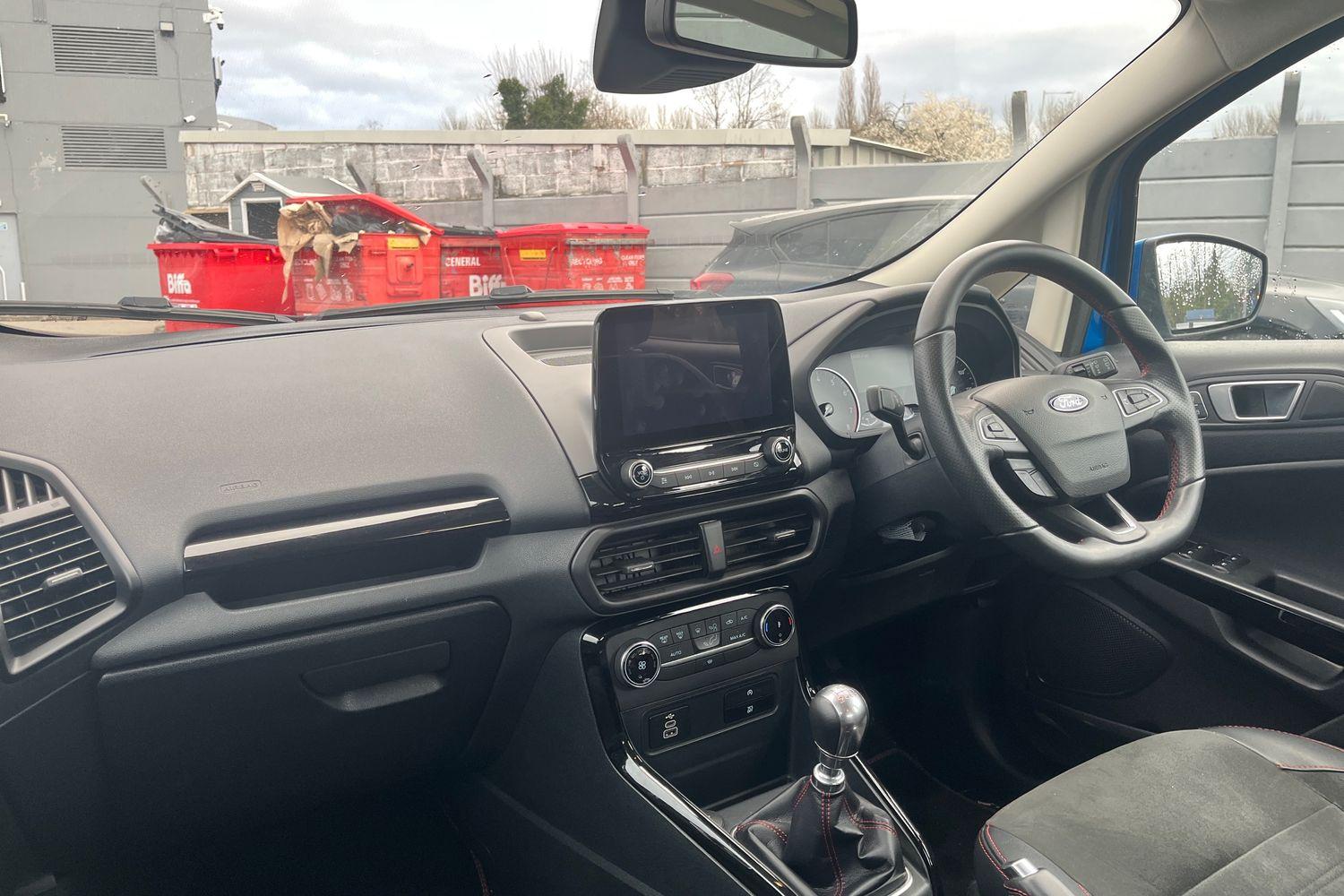 Ford ECOSPORT Photo 17